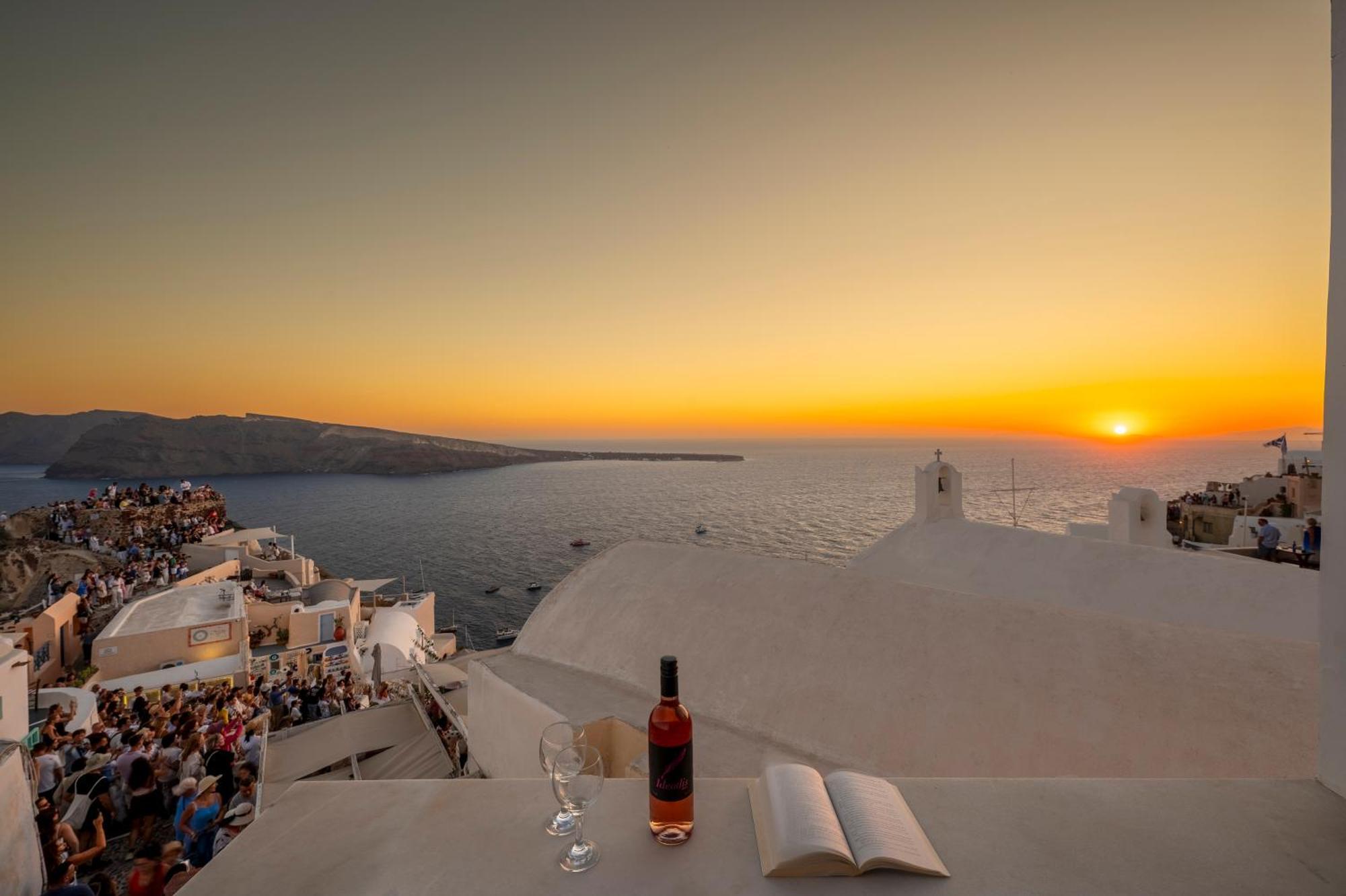 Sole D'Oro Sunset & Caldera View Grand Suite Oia  Exterior photo